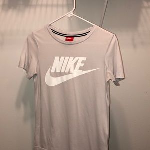 Nike t-shirt